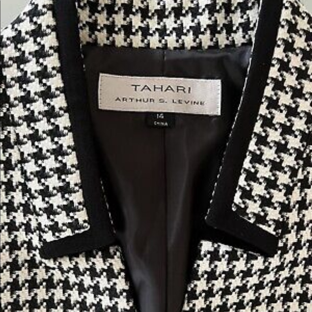 Tahari Blazer Houndstooth Pattern - image 3
